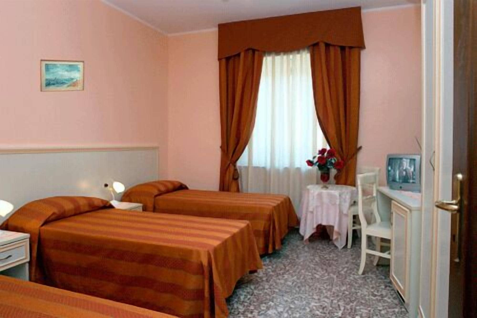 Hotel Vittoriano Τορίνο Εξωτερικό φωτογραφία