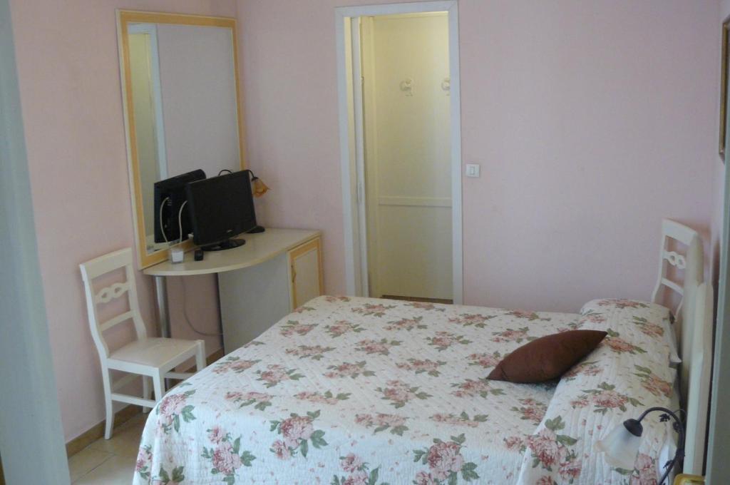 Hotel Vittoriano Τορίνο Δωμάτιο φωτογραφία