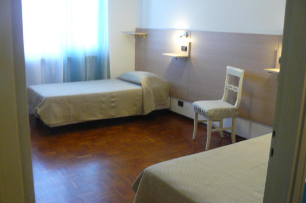 Hotel Vittoriano Τορίνο Δωμάτιο φωτογραφία